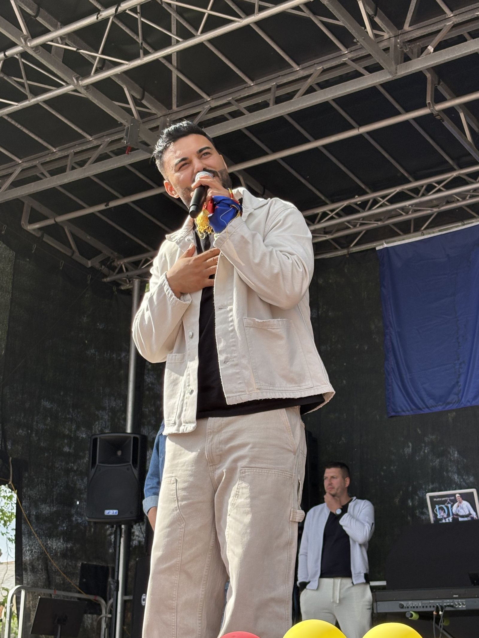 Jador Live in North London
